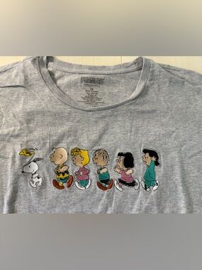Peanuts Women's Embroidered Graphic T-Shirt with Snoopy’s Gang